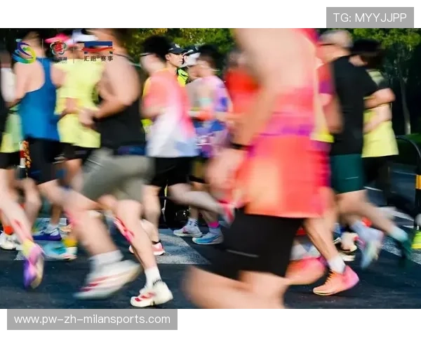 1.7万名跑友奔赴江苏无锡最美湖湾 在秋日暖阳中感受运动激情，宝马投屏